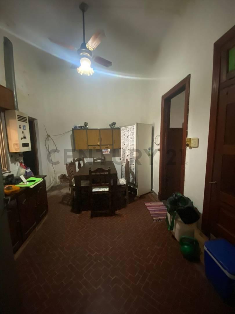 Foto de Venta - Casa a en Barrio Alberdi - Rosario, imagen 1