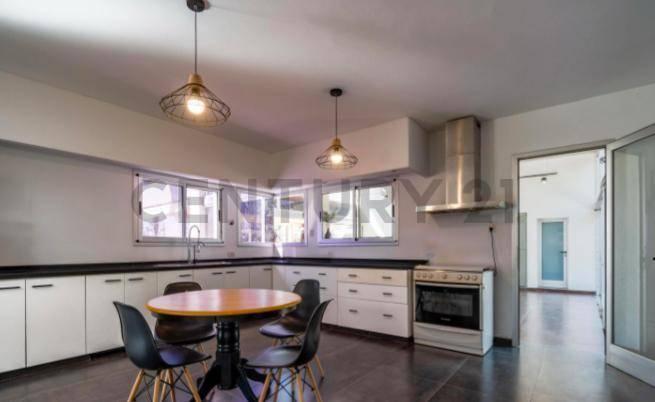 Foto de Venta de Casa de 7 ambientes en Barrio Privado Los Raigales - Roldan, imagen 4