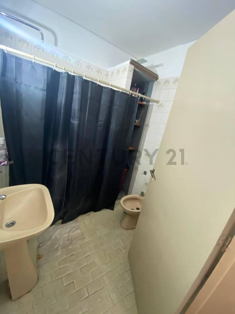 Foto de Venta de Casa de 2 dormitorios con cochera en Barrio Saladillo - Rosario, imagen 3