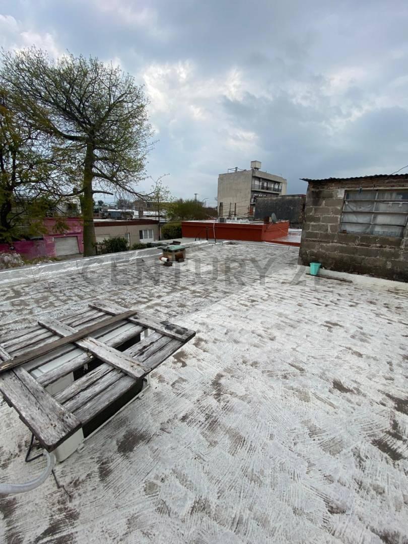Foto de Venta de Casa de 2 dormitorios con cochera en Barrio Saladillo - Rosario, imagen 4
