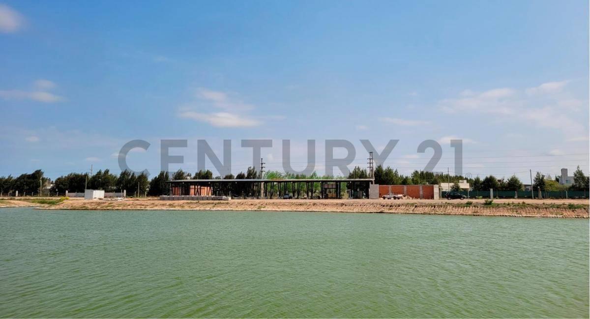 Foto de VENTA TERRENO FUNES LAKE, imagen 5