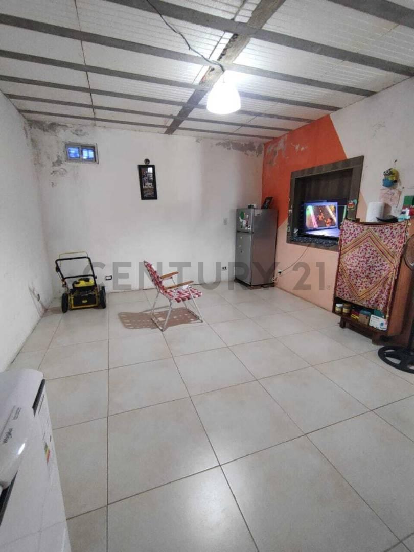 Foto de VENTA CASA CON PILETA AMPLIO TERRENO, imagen 5