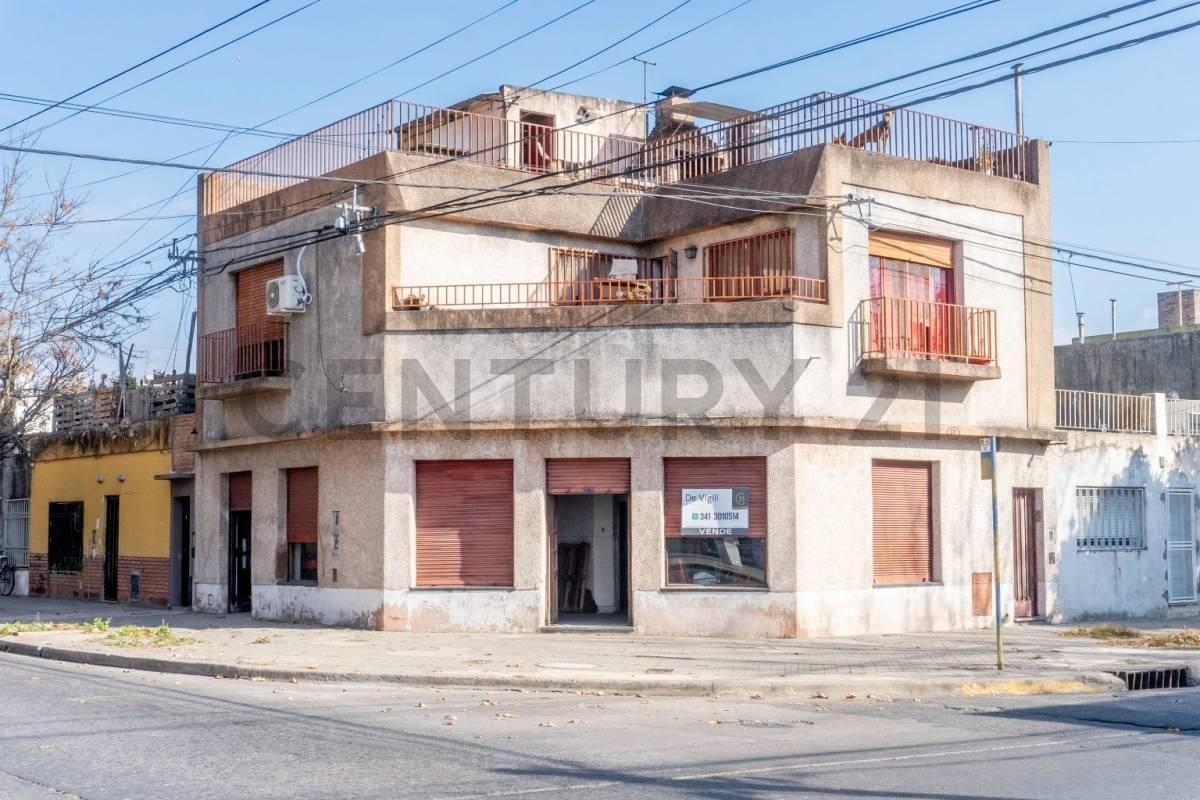 Foto de VENTA CASA 2 DORMITORIOS Y LOCAL COMERCIAL !, imagen 1