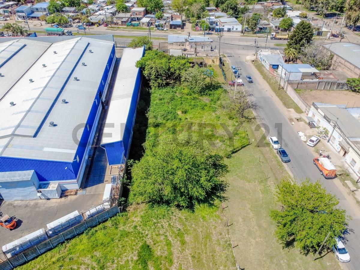 Foto de VENTA DEPOSITO-GALPON-TERRENO- USO COMERCIAL, imagen 2
