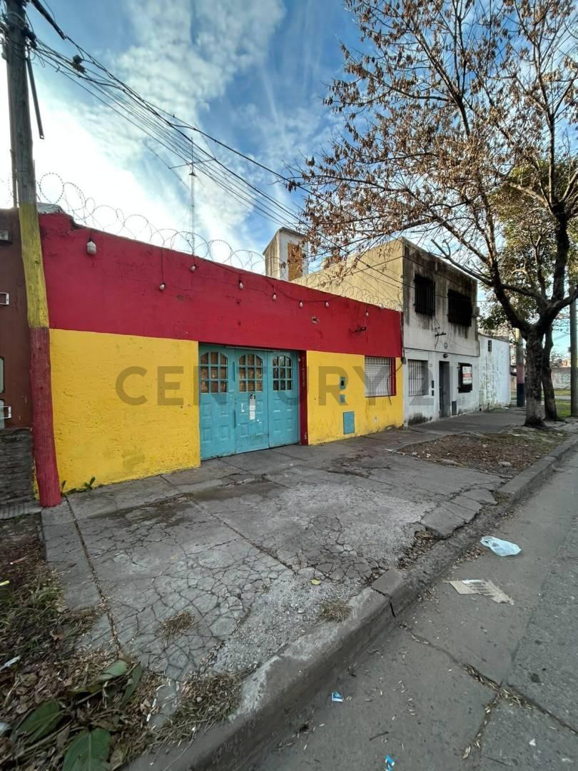 Foto de Venta de Casa de 2 dormitorios a reciclar - Tiro Suizo - Rosario, imagen 1