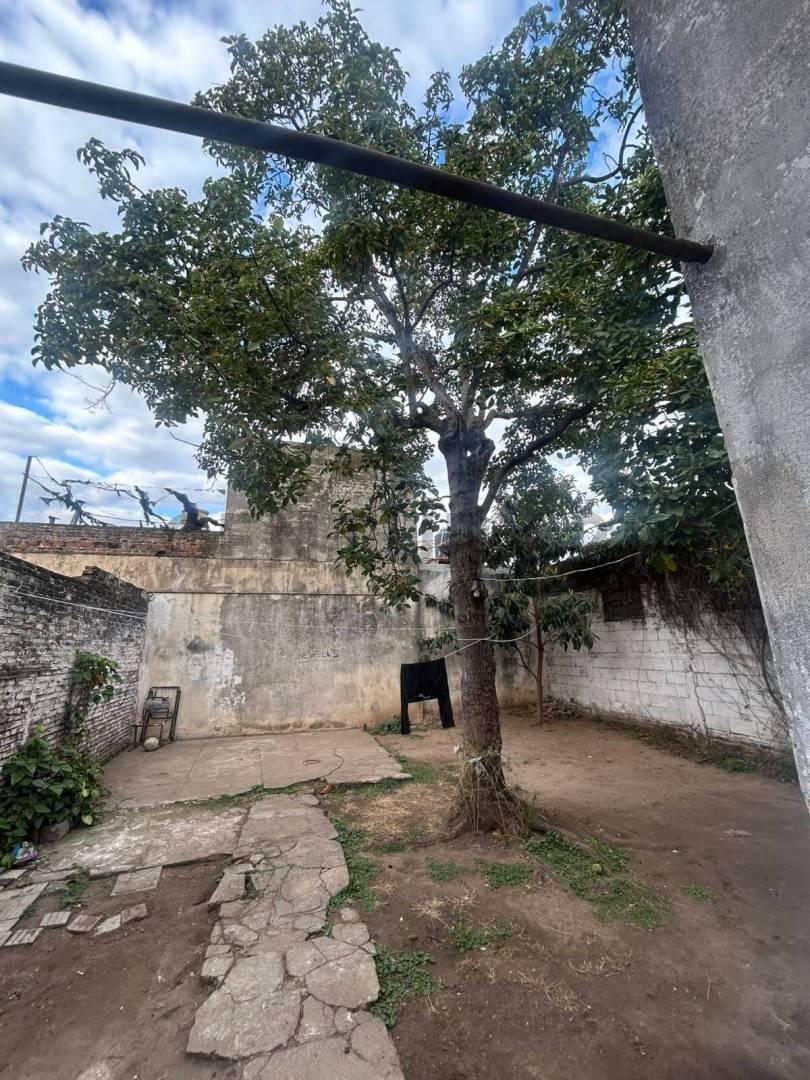 Foto de Venta de Casa de 3 dormitorios a reciclar en Barrio Cinco Esquinas, imagen 3