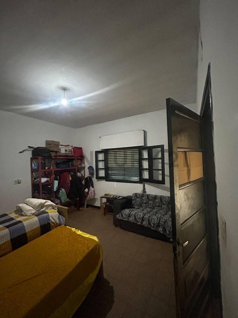 Foto de Venta de Casa de 3 dormitorios a reciclar en Barrio Cinco Esquinas, imagen 4