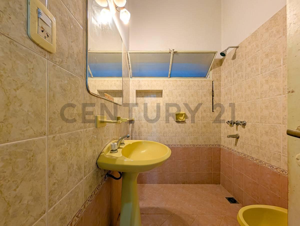 Foto de CASA | 3 AMBIENTES | QUINCHO | JARDÍN | COCHERA | FRAY LUIS BELTRÁN, imagen 5