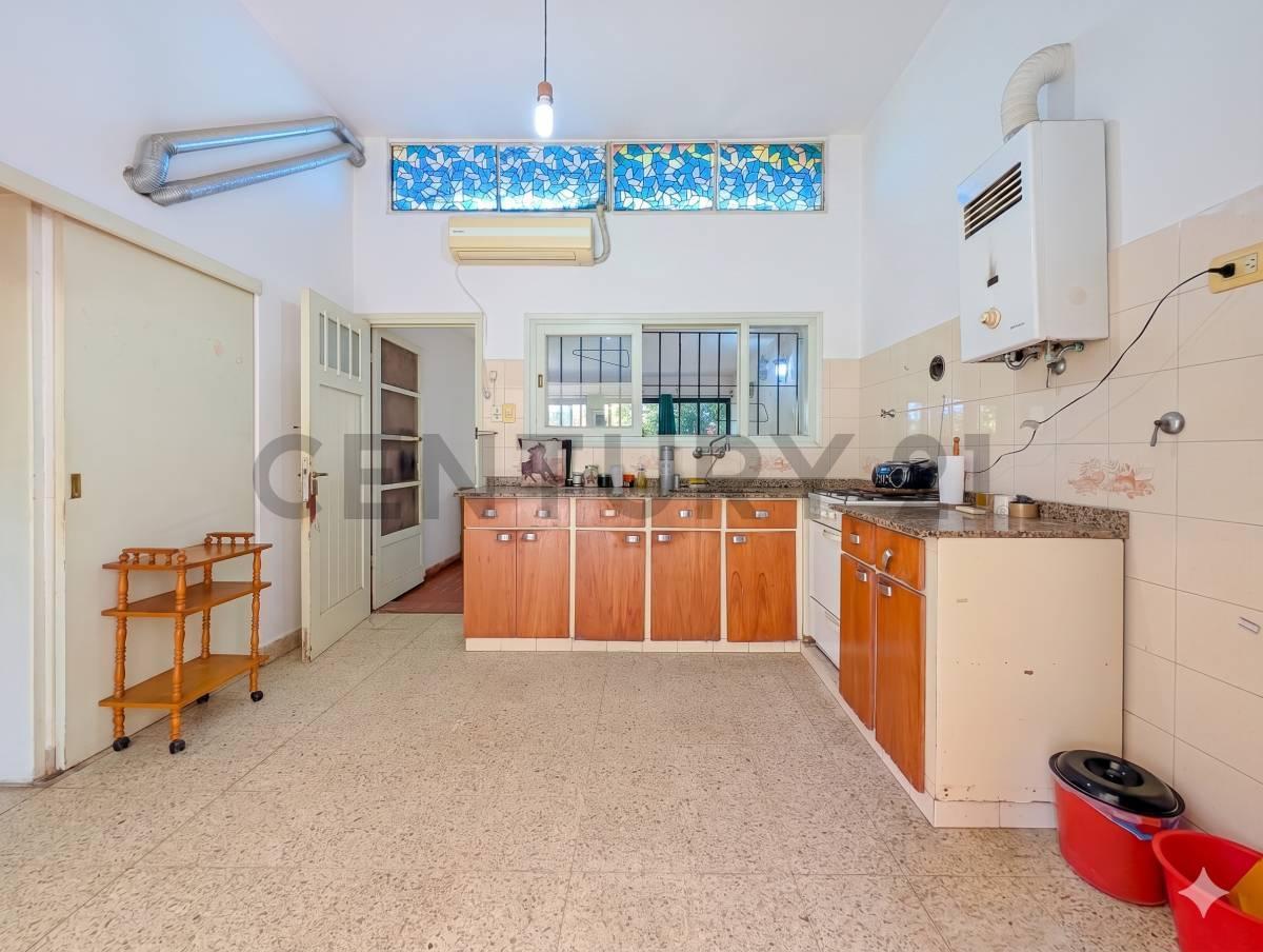 Foto de CASA | 3 AMBIENTES | QUINCHO | JARDÍN | COCHERA | FRAY LUIS BELTRÁN, imagen 4