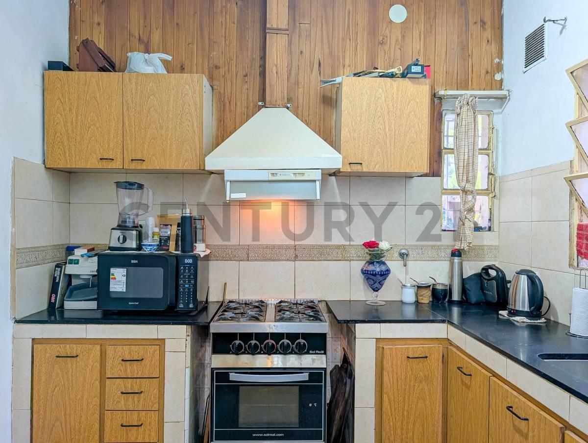Foto de VENTA - CASA - DOS DORMITORIOS - PATIO - JARDIN - SALADILLO, ROSARIO, imagen 5