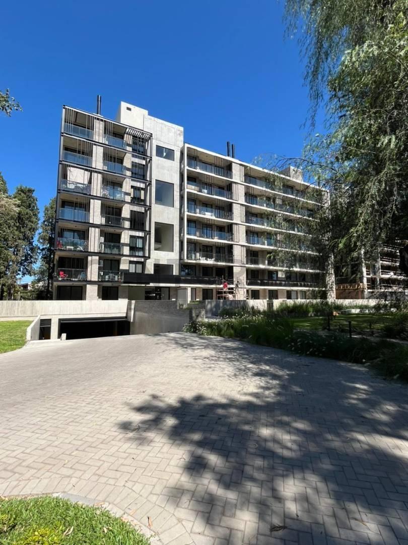 Foto de Venta Departamento 1,5 Dormitorios con cochera. A ESTRENAR - Fisherton, imagen 1