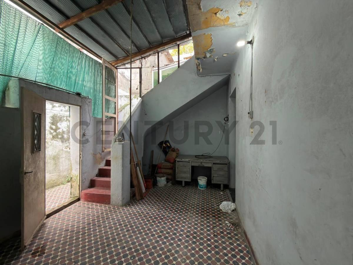 Foto de CASA A RECICLAR CON COCHERA, imagen 3