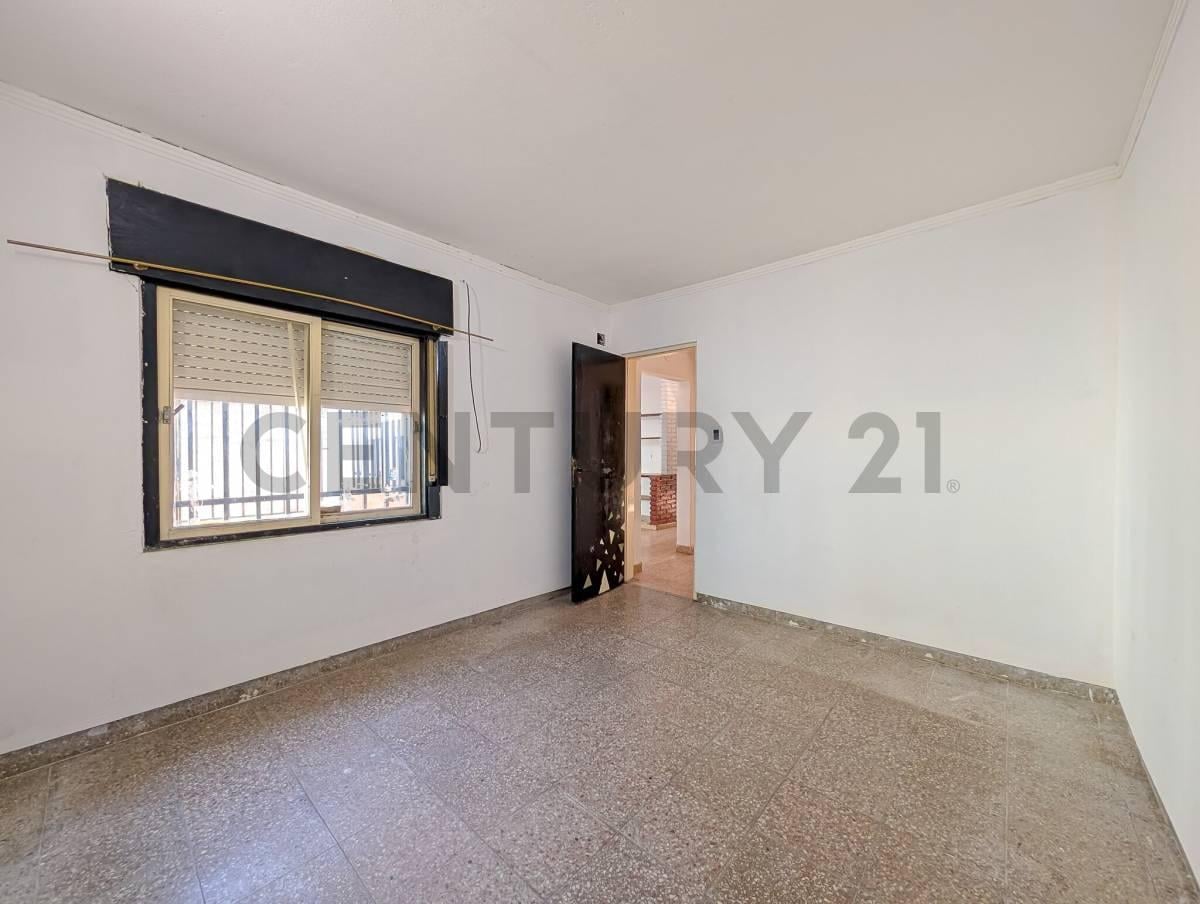 Foto de Venta - Departamento de pasillo - Dos dormitorios - Patio - Parilla, imagen 3