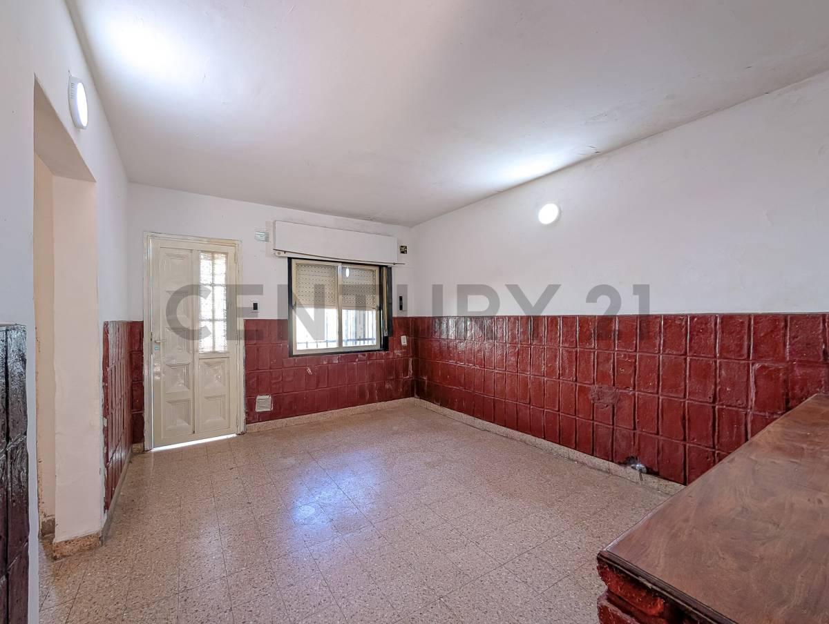 Foto de Venta - Departamento de pasillo - Dos dormitorios - Patio - Parilla, imagen 4
