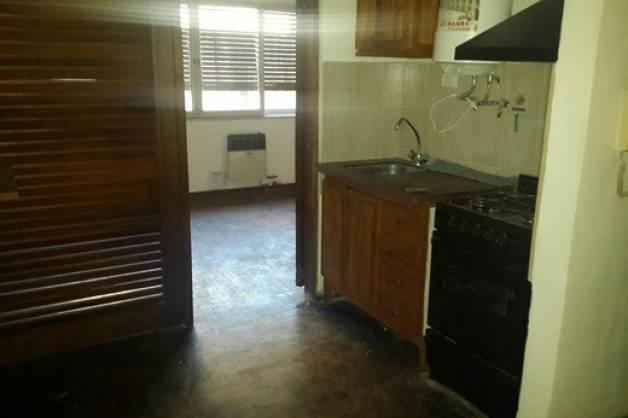Departamento en Pleno Centro Sobre Peatonal San Martin y Santa Rosa 3
