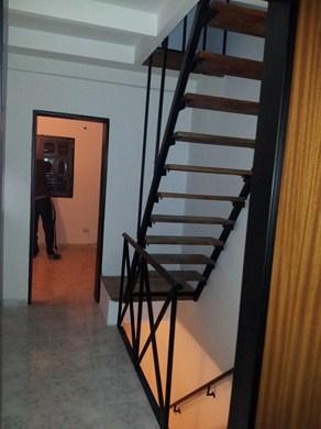Hermoso Duplex de Dos Dorm. con Patio en Barrio Las Palmas a La Venta 2