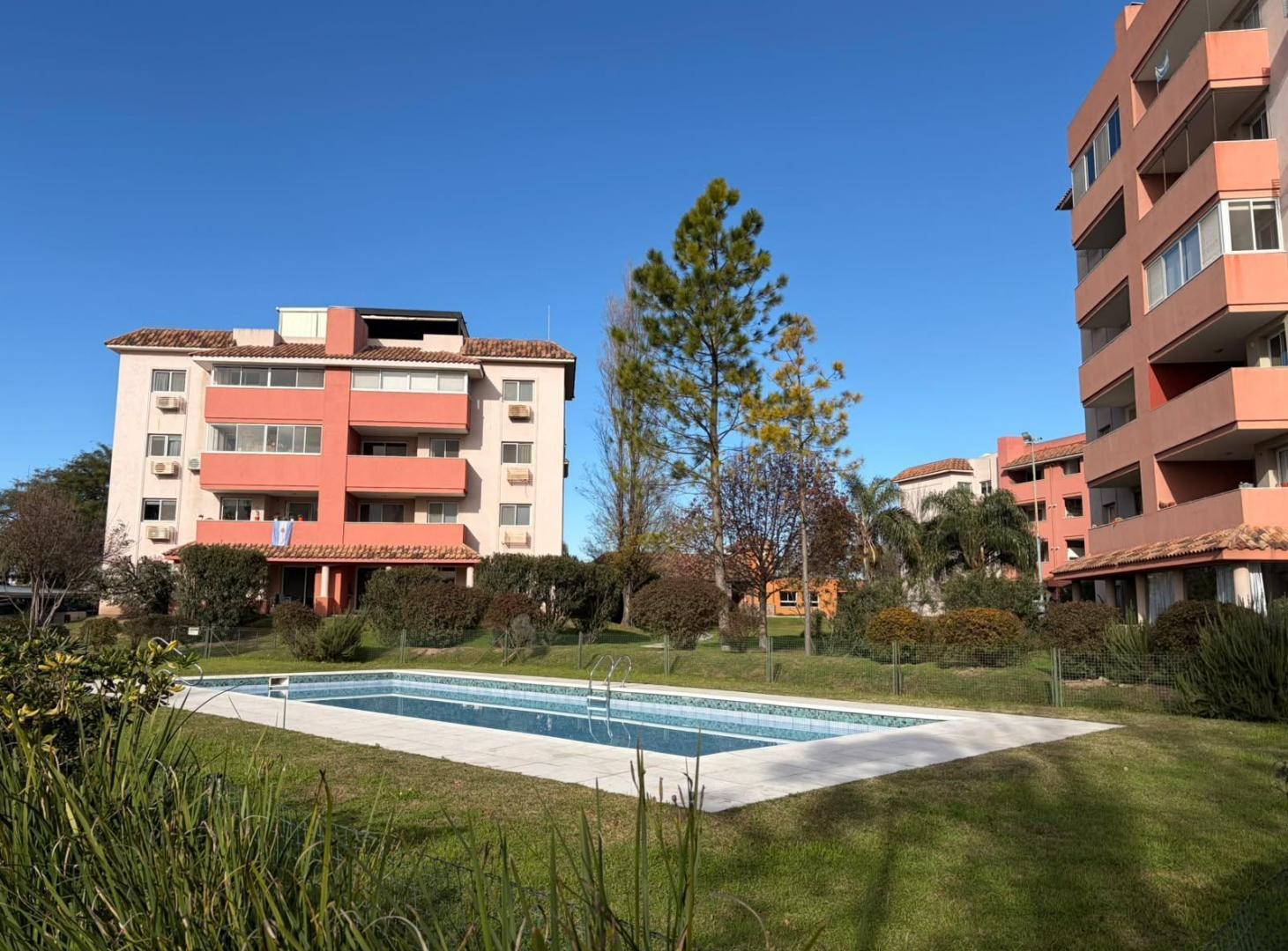 Foto de Hermoso departamento de dos dormitorios a la venta en complejo Bardas, imagen 3