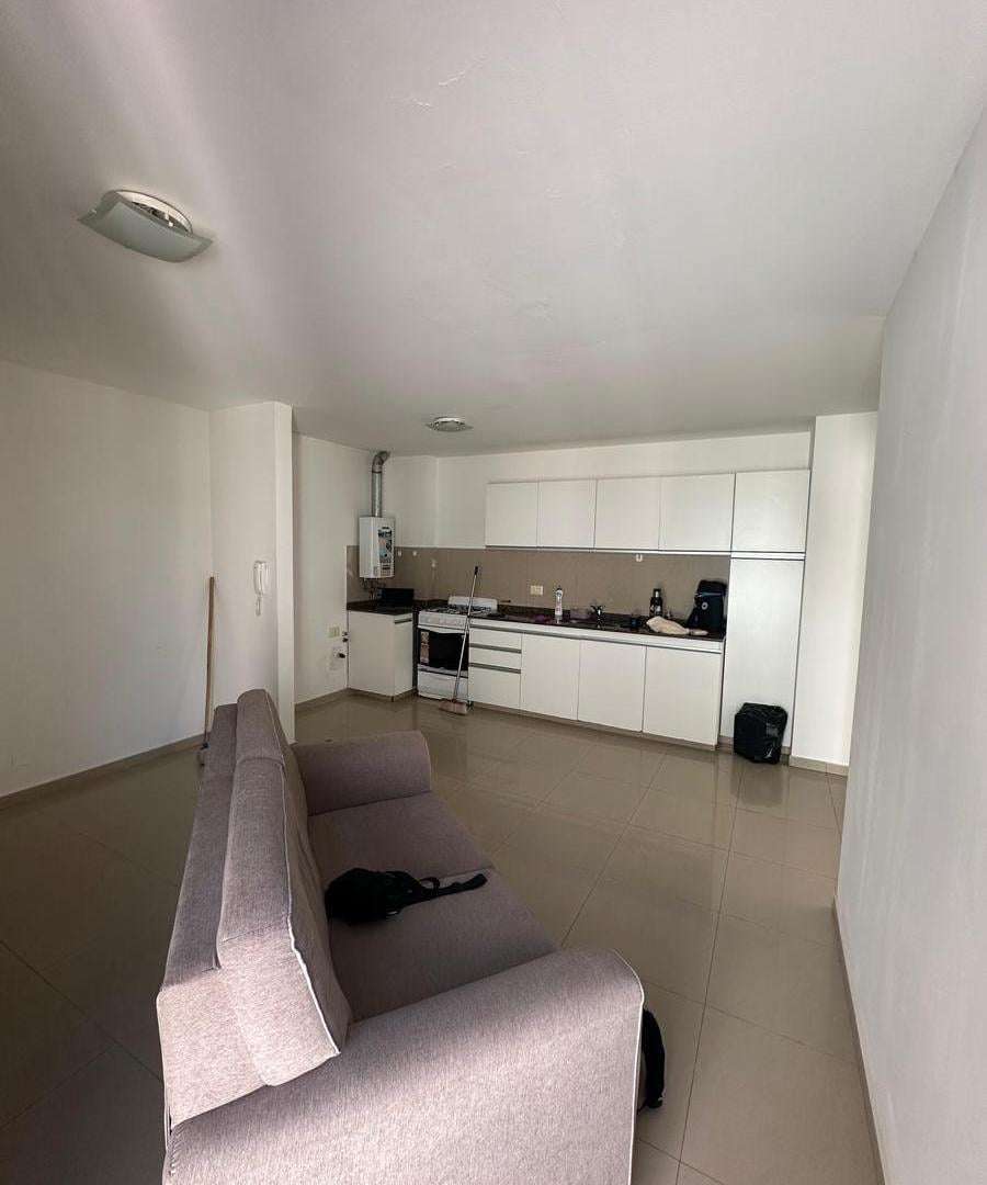 Foto de DEPARTAMENTO DE 1 HABITACIÓN EN BARRIO PUEYRREDON, imagen 3