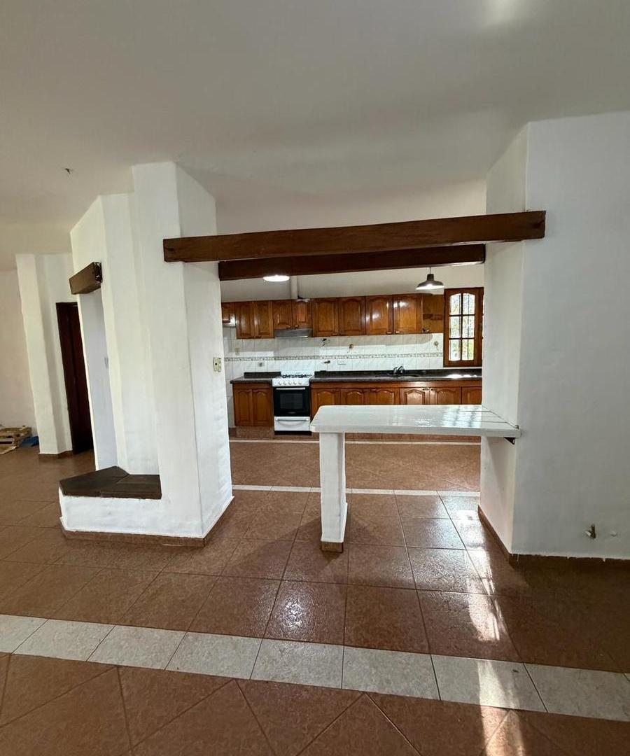 Foto de Casa de dos dormitorios en alquiler en Mendiolaza, imagen 2