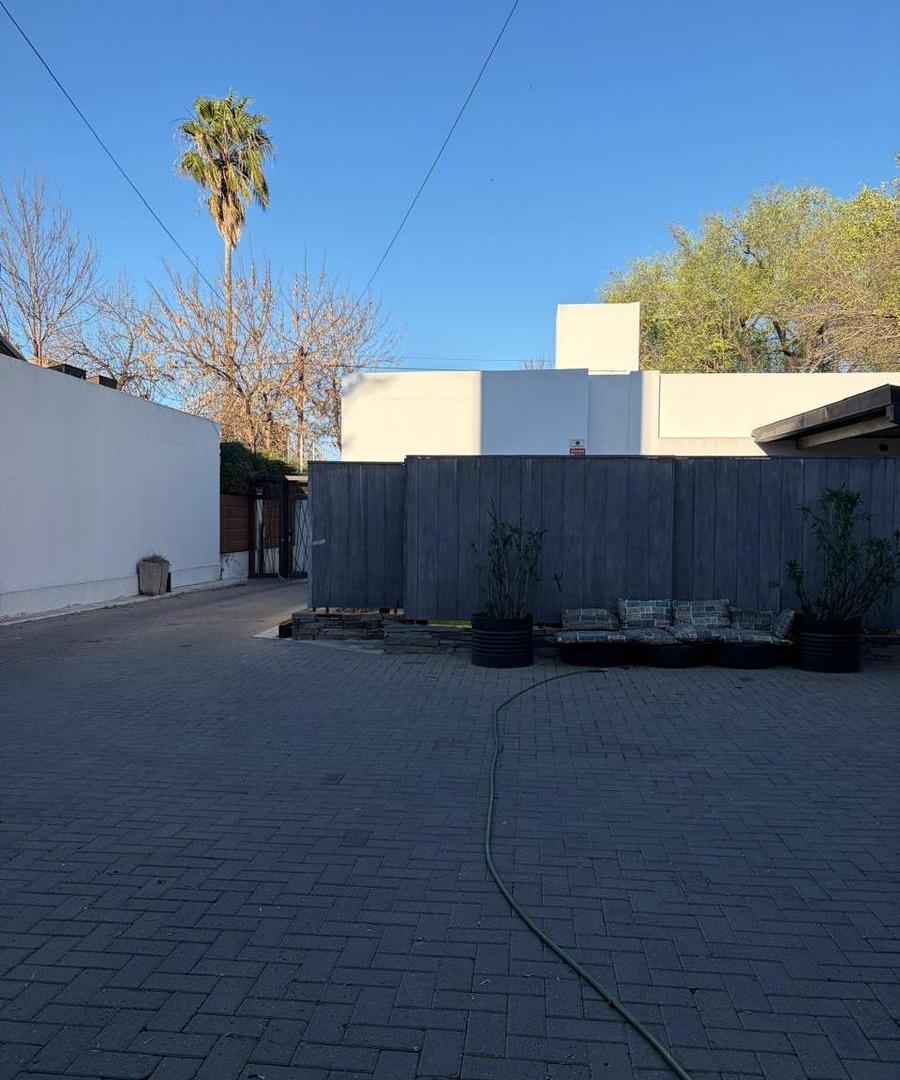 Foto de Duplex de categoria de tres dormitorios en barrio La Salle, zona norte, imagen 5