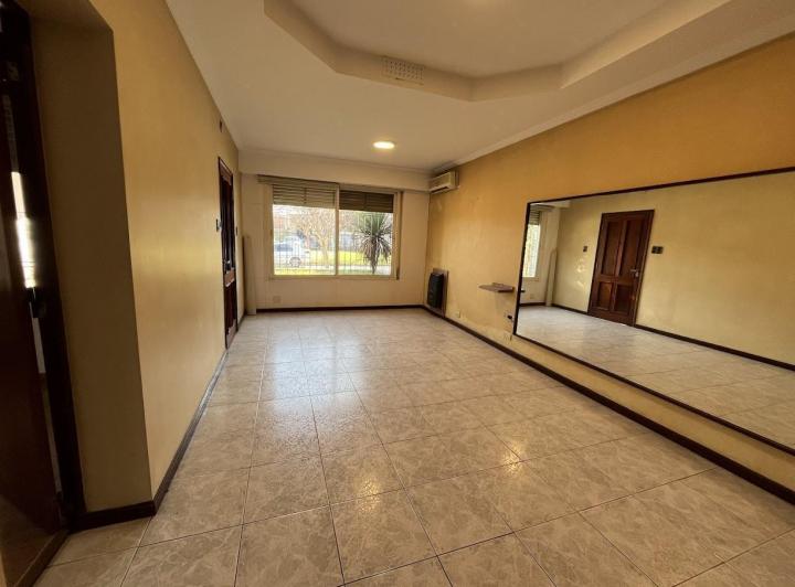 Venta Casa 3 Dormitorios en Villa Gobernador Galvez 4