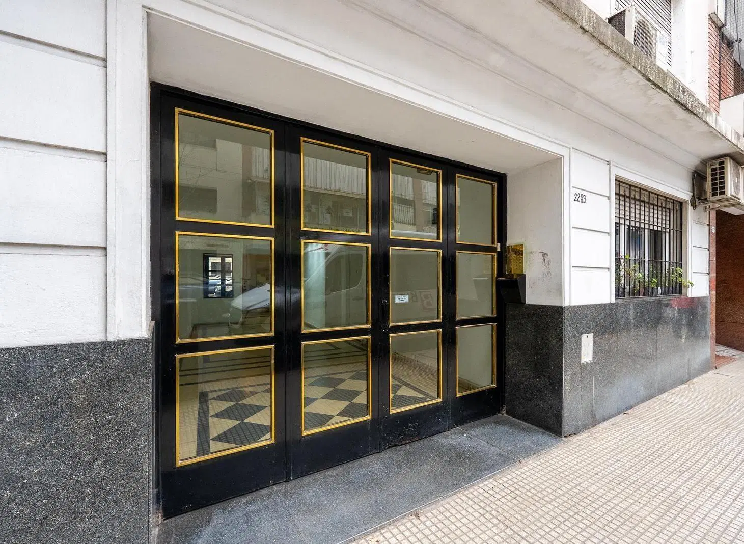 Monoambiente. Impecable Billinghurst y Peña 2