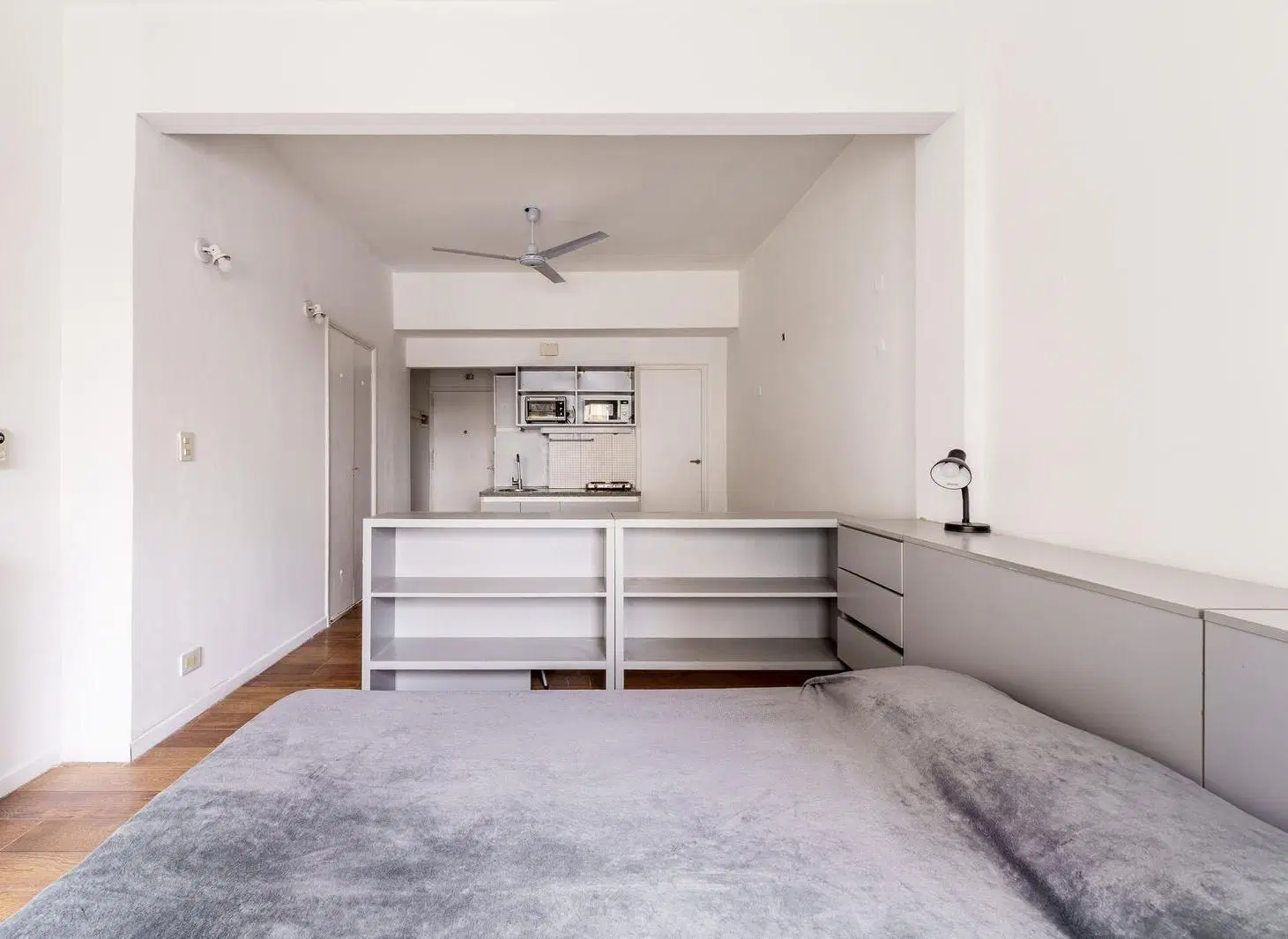 Monoambiente. Impecable Billinghurst y Peña 8