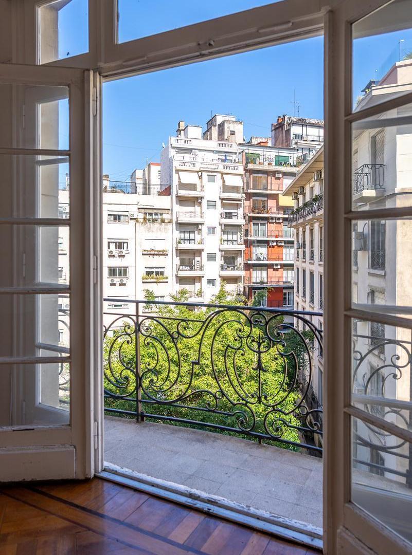 Foto de Departamento en venta 6 ambientes, estilo francés, con balcón y, imagen 3
