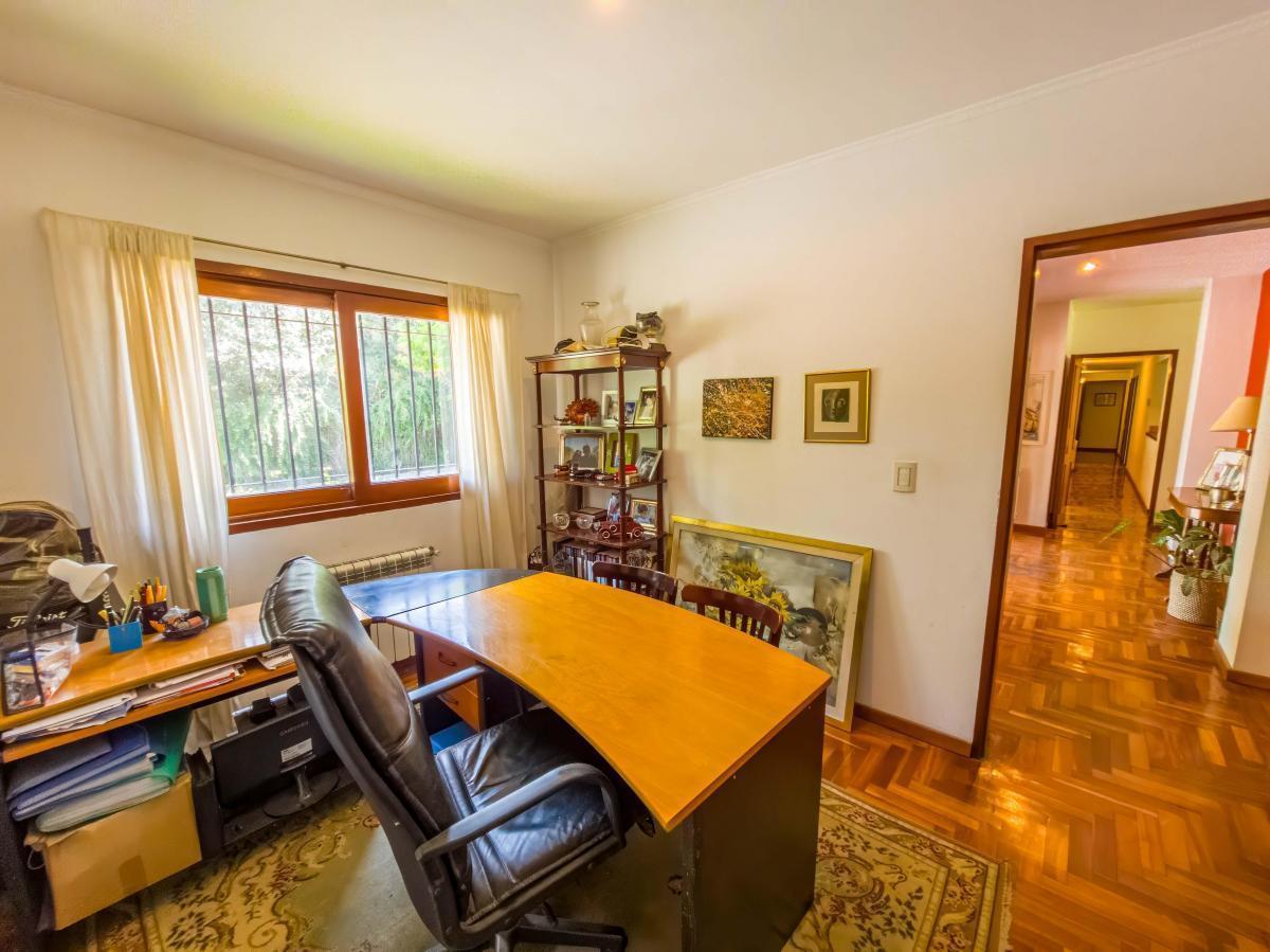 Venta Casa 3 Dorm 5 Baños Pileta Quincho Galería Cochera Seguridad V. Allende