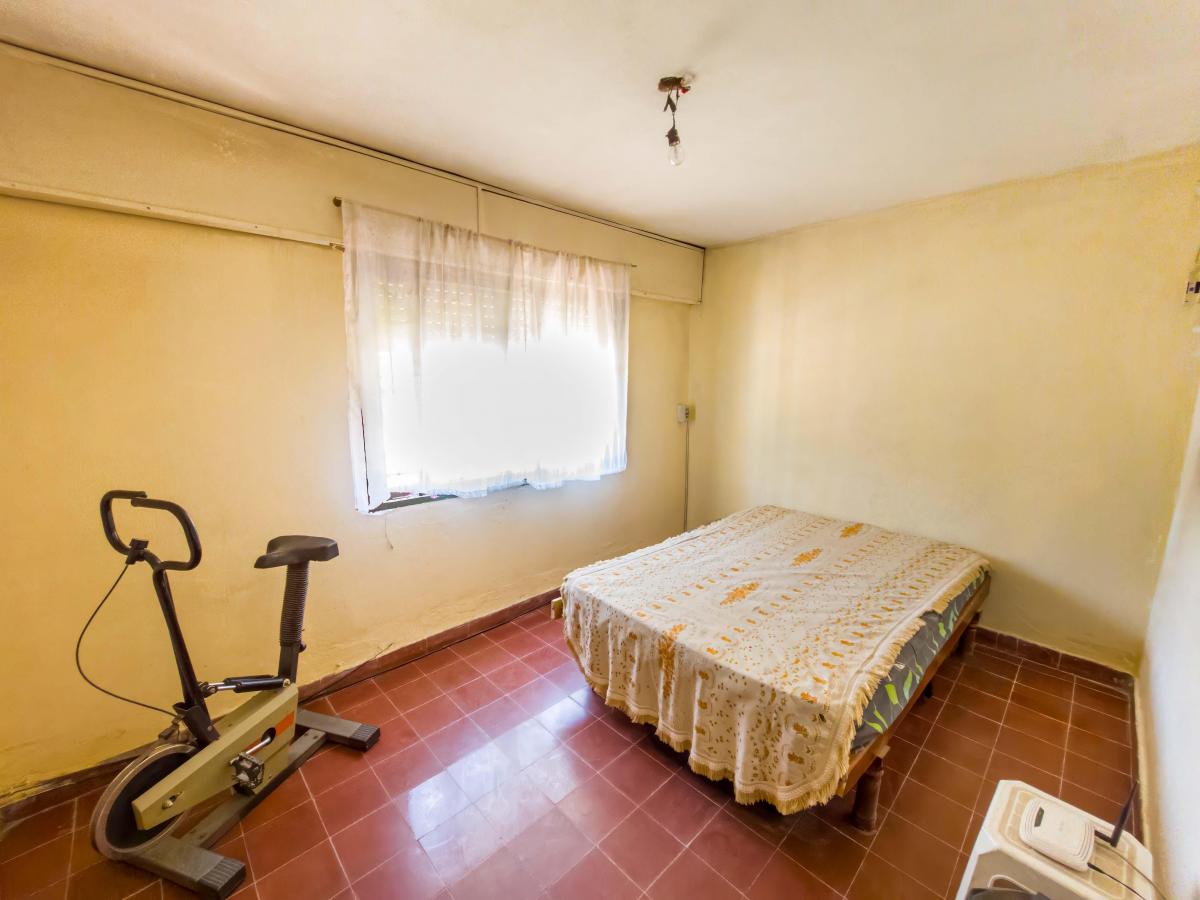 Venta Casa, Capilla del Monte, B° La Banda 2 Dorm., 1 Cochera Semicubierta 4