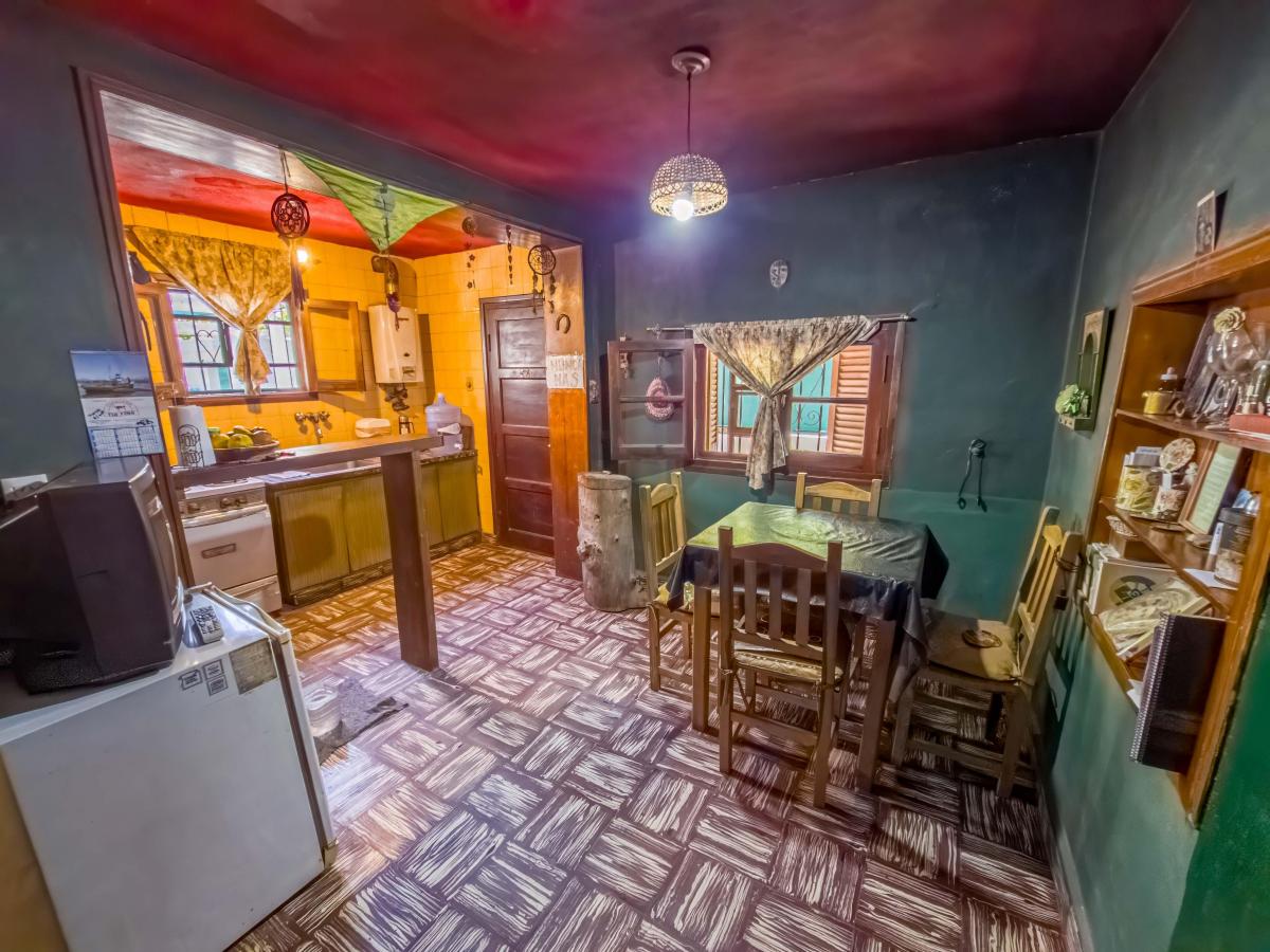 Venta Casa, Capilla del Monte, B° La Banda 2 Dorm., 1 Cochera Semicubierta 2