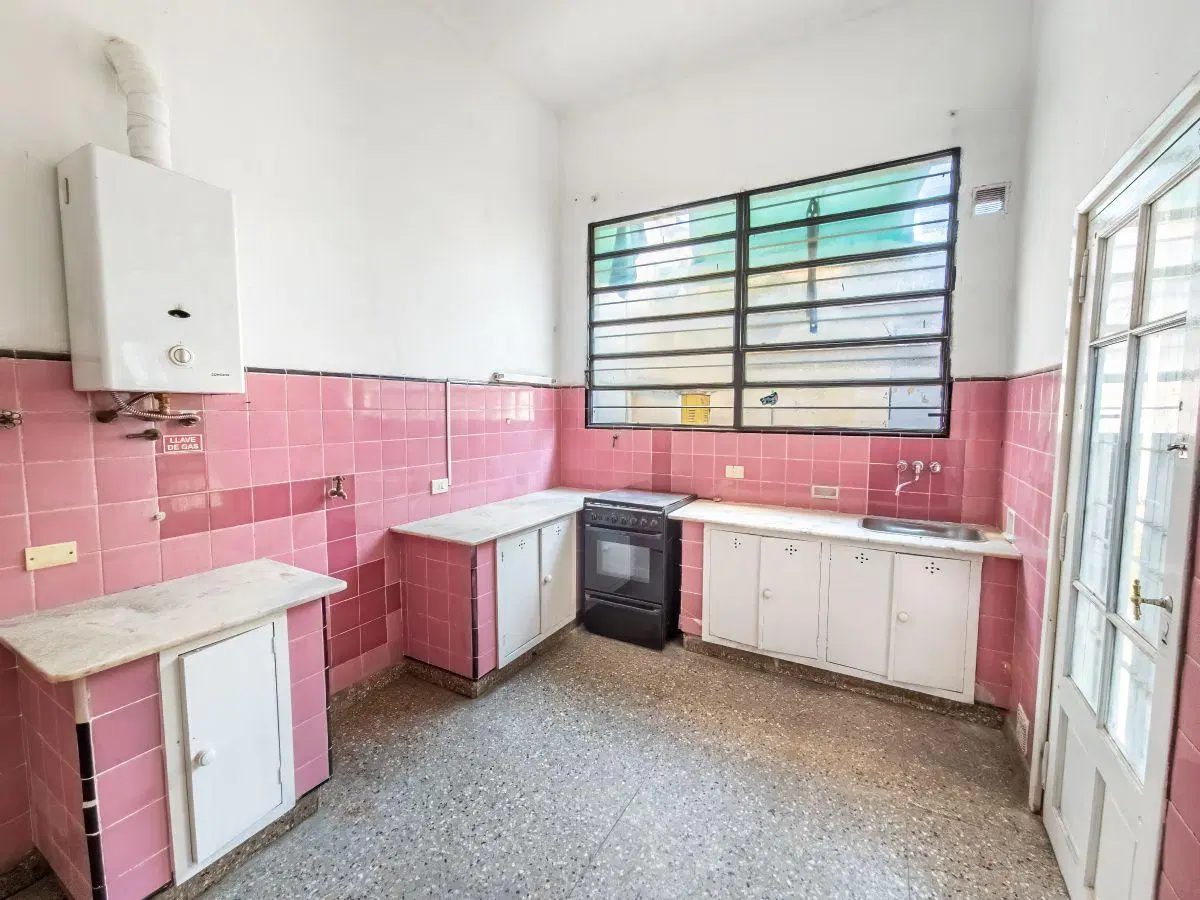 CASA VENTA 6 DORM. 3 BAÑOS 2 PLANTAS ALTO GRAL. PAZ CORDOBA 2