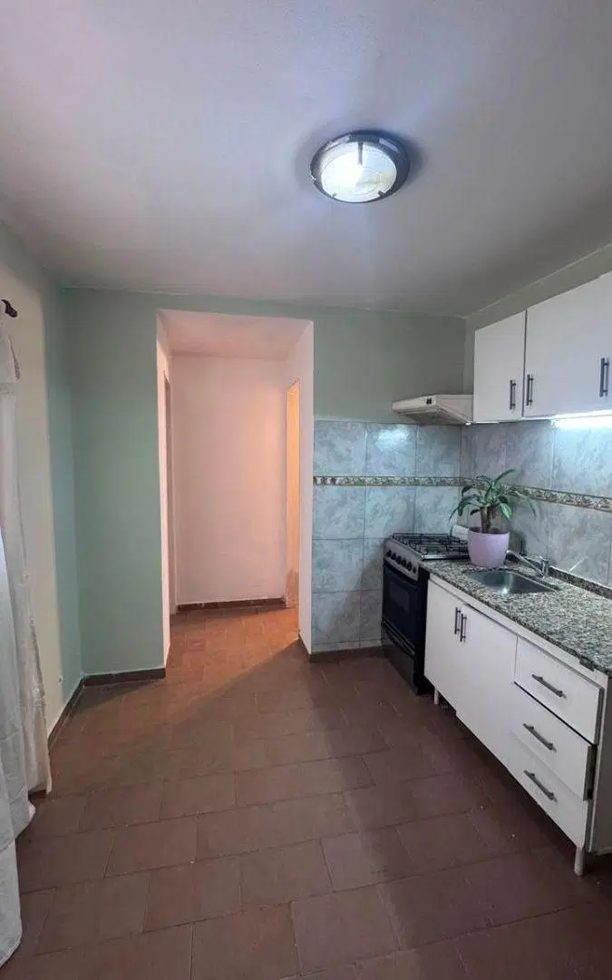 Departamento de 1 dormitorio en alquiler en Alberdi 1