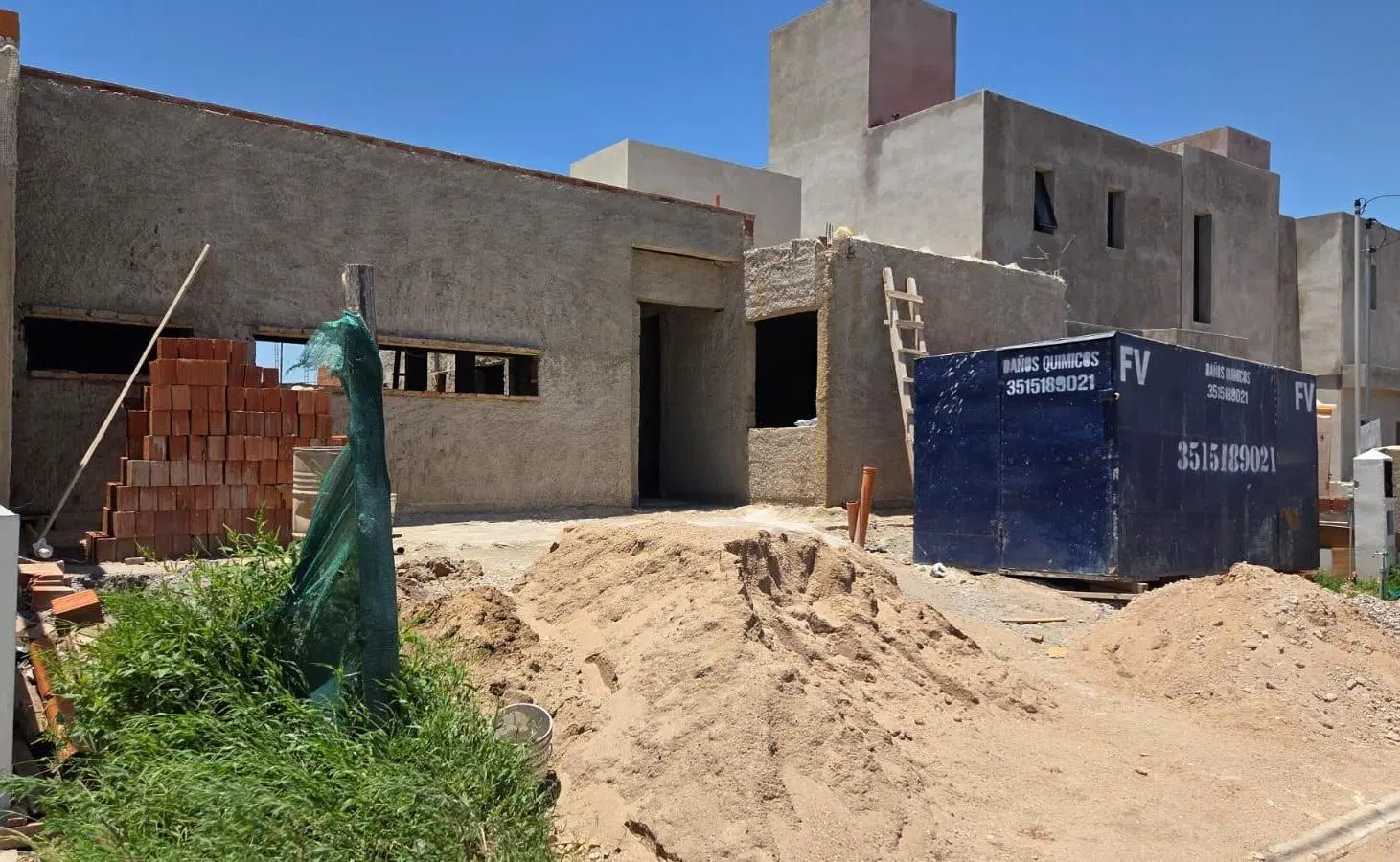 Venta Casa en Rincones de Manantiales 5