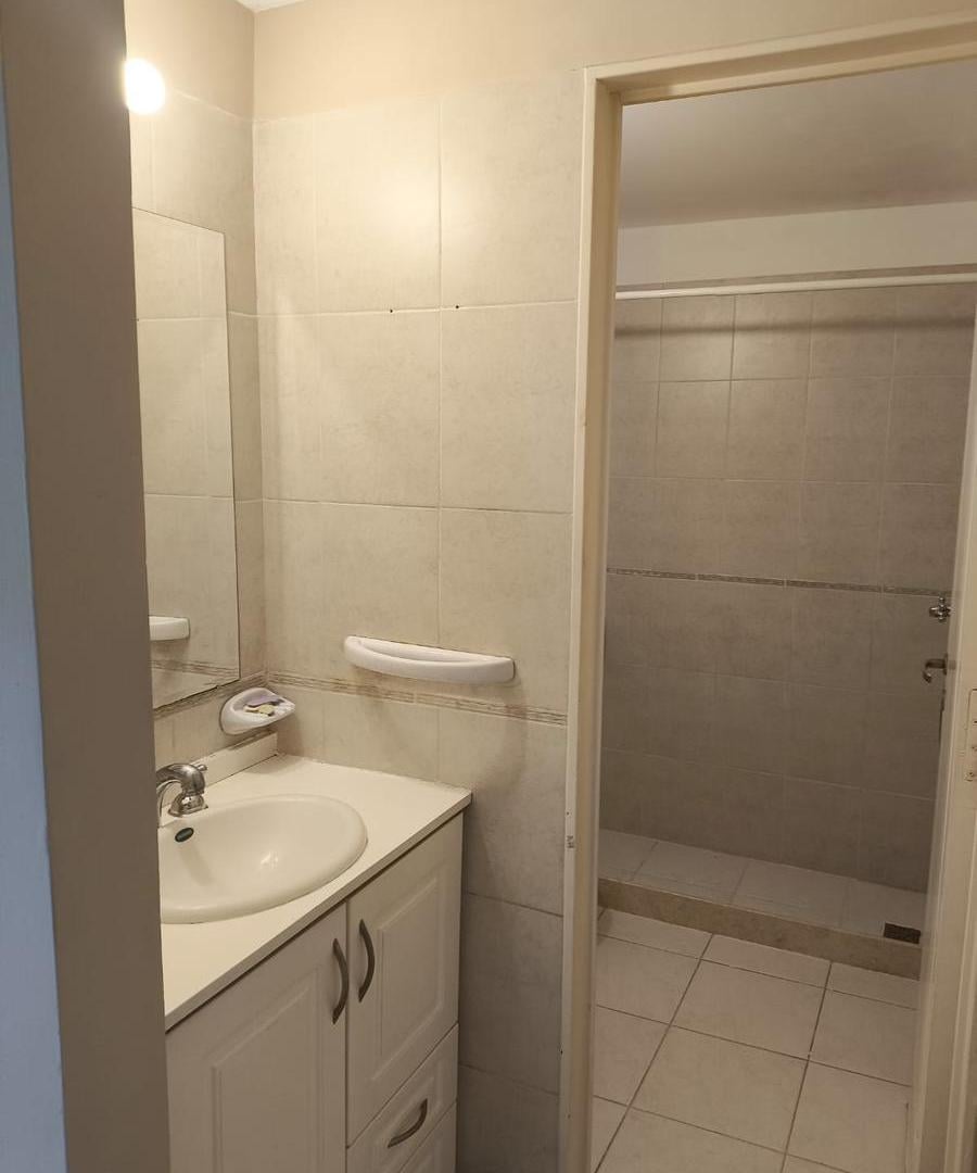Foto de Venta Departamento en Villa Sol 2 dormitorios con cochera, imagen 4