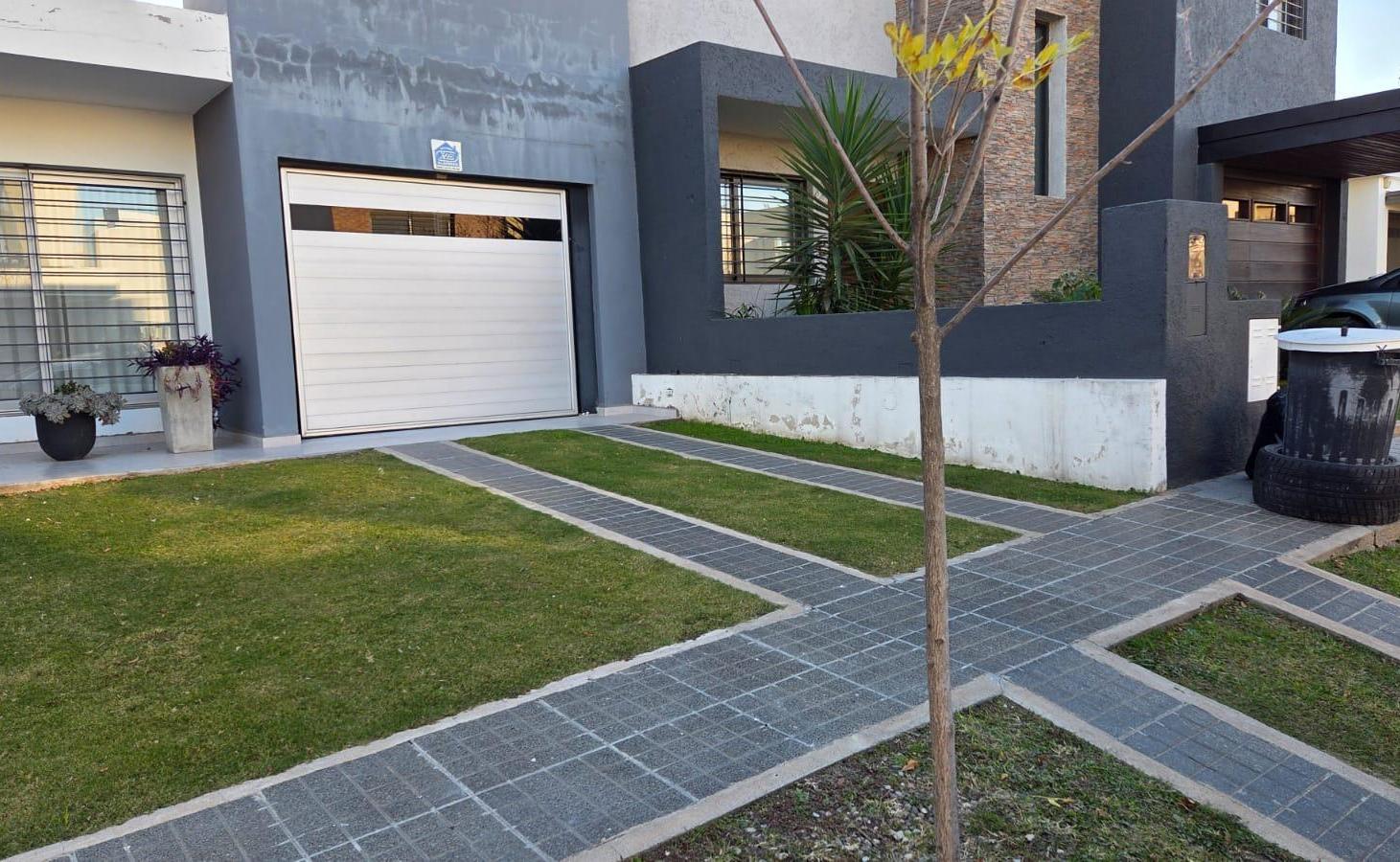 Foto de Casa en Miradores de Manantiales, imagen 3