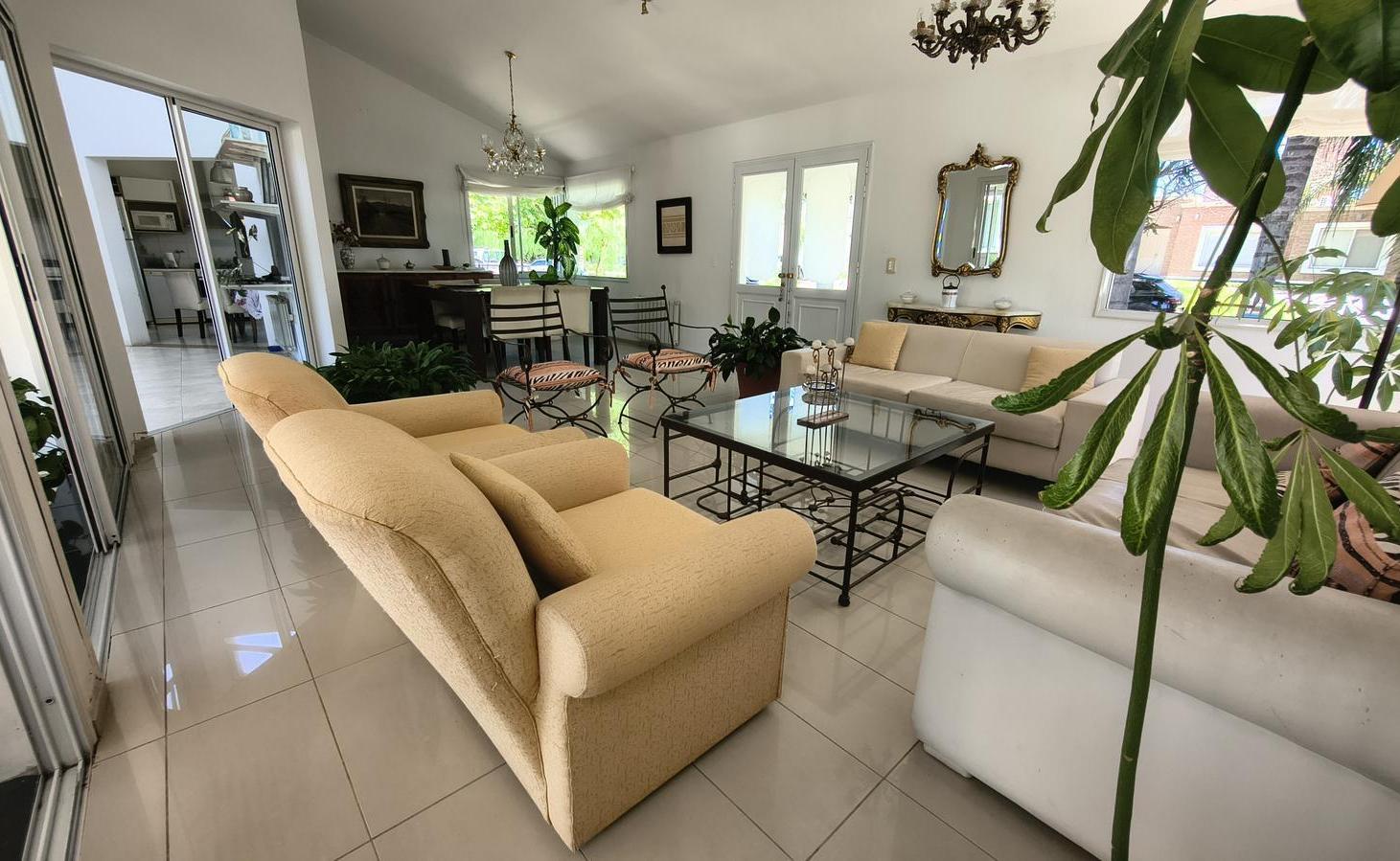 Foto de Venta Casa en San Isidro, imagen 2
