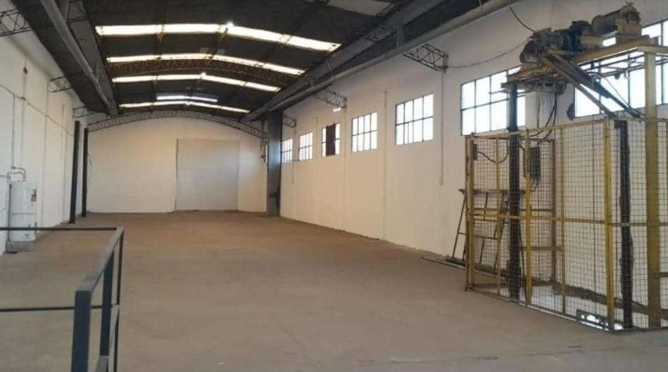Foto de Galpon 880m2 en 3 Plantas Zonif. Id, imagen 1