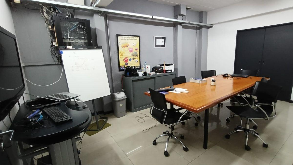 Foto de Galpòn 400m2 para Depòsito con Racks; tiene Local y Oficinas Varias, imagen 3
