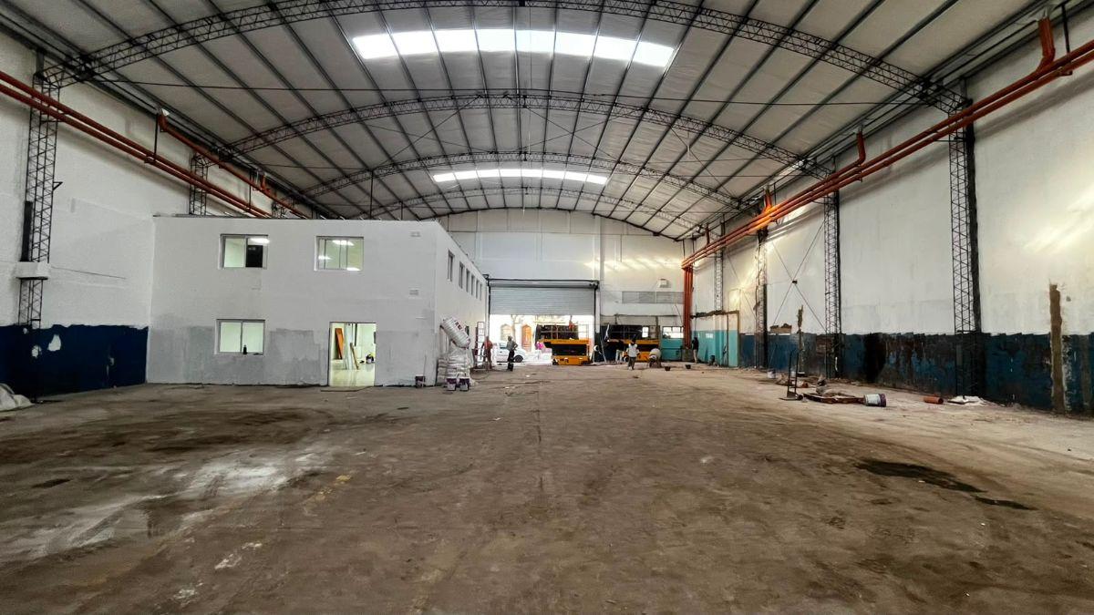 Foto de Galpón 1400m2 S/Lote 23x57 a ESTRENAR Mixt. 3, imagen 1