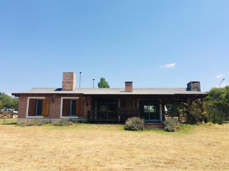 Venta de Vivienda en Barrio Bertone - Viv0188 2