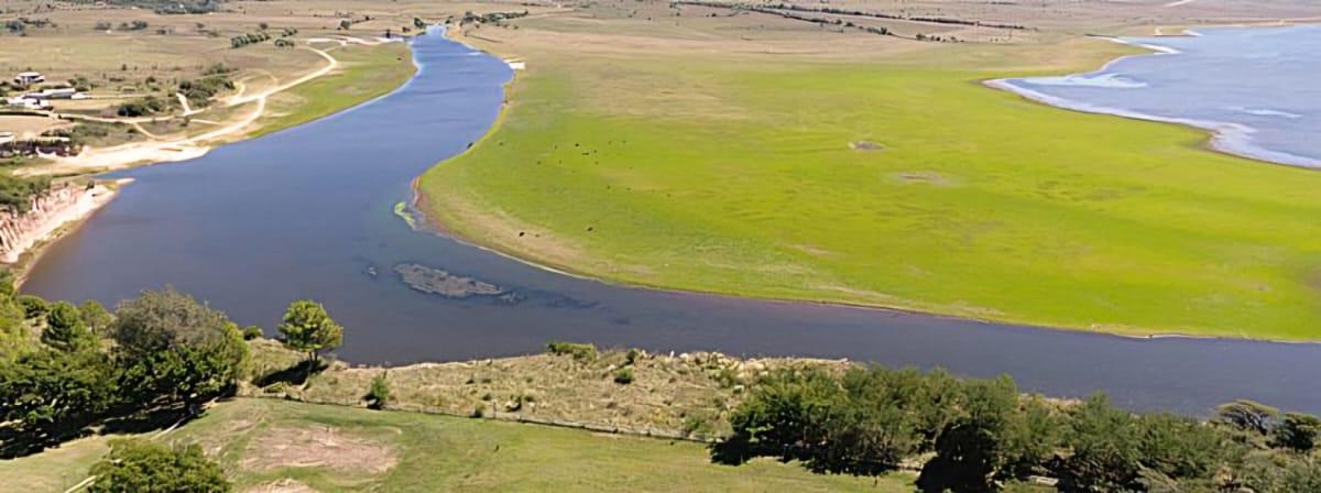 EXCELENTE FRACCION DE 2000M2 FRENTE AL LAGO - INV0010
