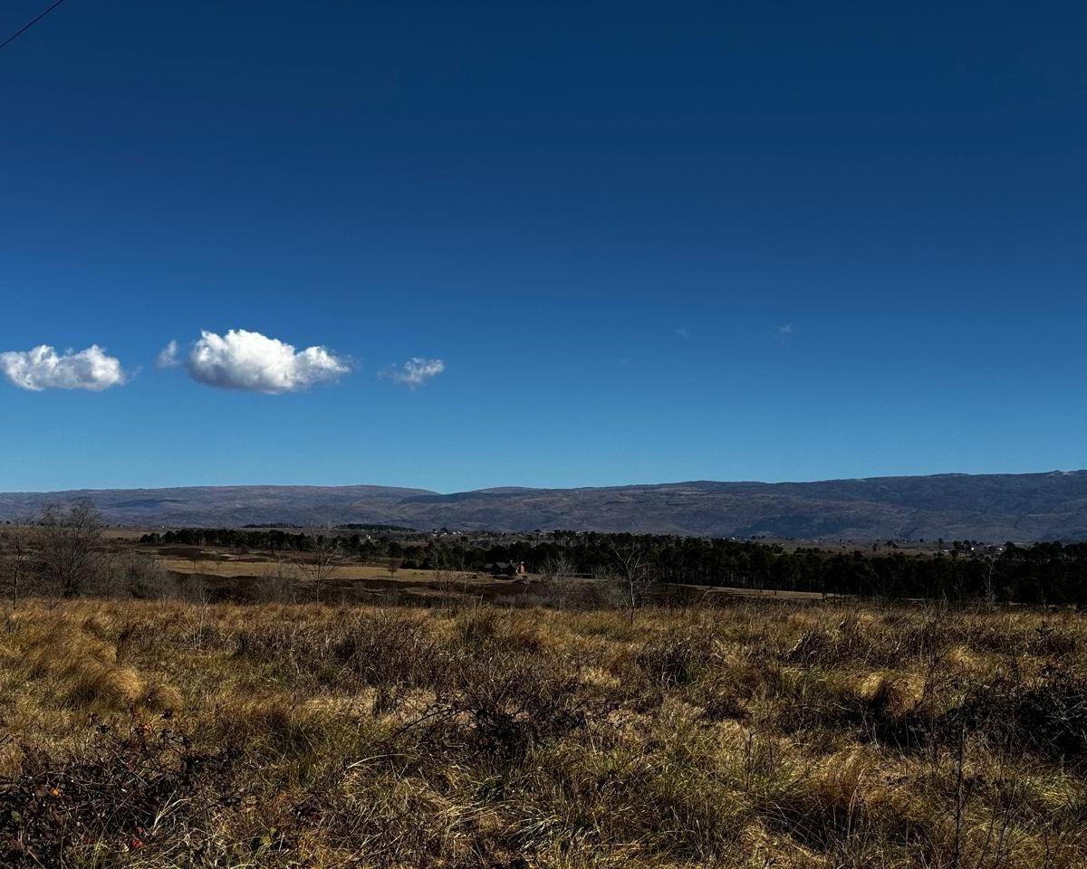 En Venta Lote de 13703 m² con Frente de Ruta en Yacanto - Tlc0894 4