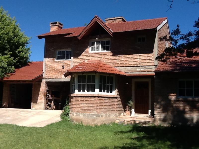 VENTA DE VIVIENDA VILLA GENERAL BELGRANO - VIV0031