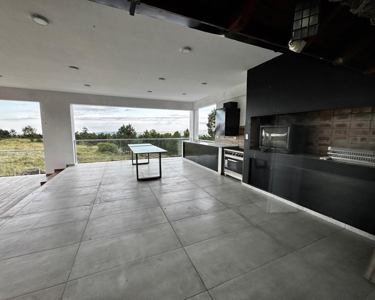 Venta de Vivienda en Loma del Tigre en Villa Berna - Viv0300 2