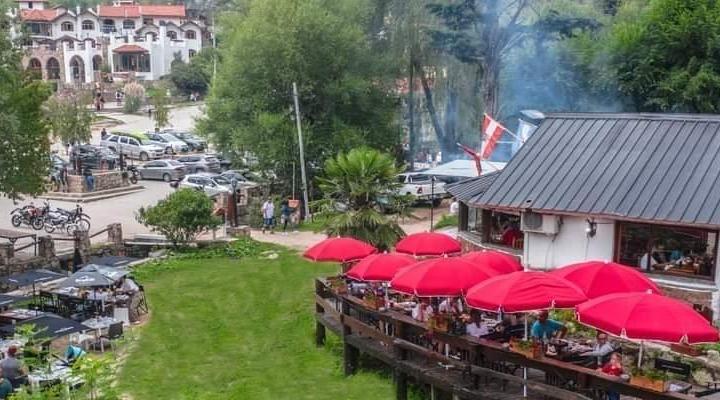 VENTA DE RESTAURANT Y LOCALES COMERCIALES EN EL INGRESO DE  LA CUMBRECITA - INV0168 5
