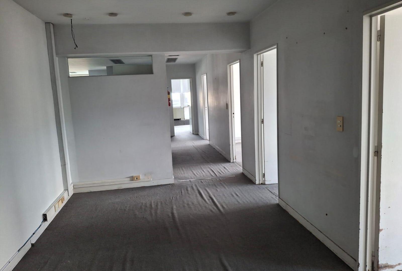 Foto de Alquiler Oficina de 600m² en Torre Olivetti - Retiro, imagen 4