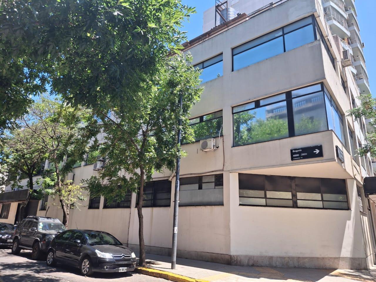Venta Terreno de 631², con 2300m² Construibles en Floresta