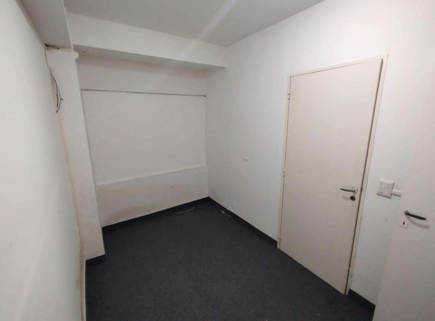 Foto de Venta Oficina Apto Vivienda en Balvanera, imagen 3