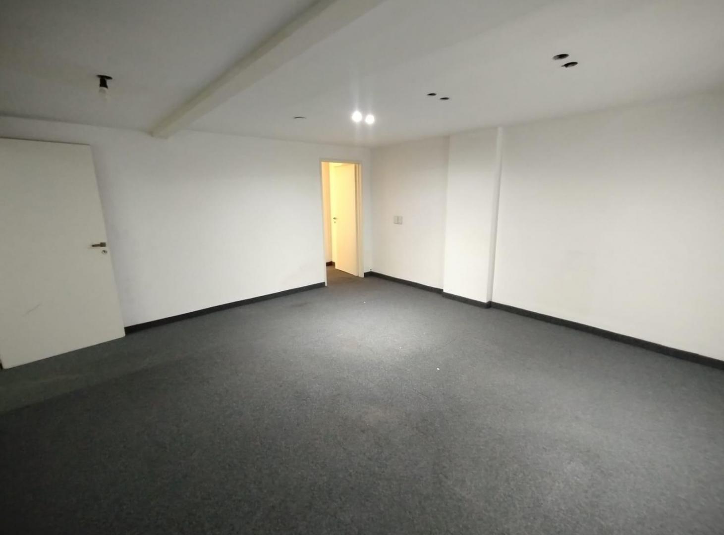 Foto de Venta Oficina Apto Vivienda en Balvanera, imagen 1